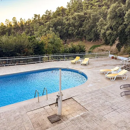 Quinta Dos Sincais Bed & Breakfast Guarda