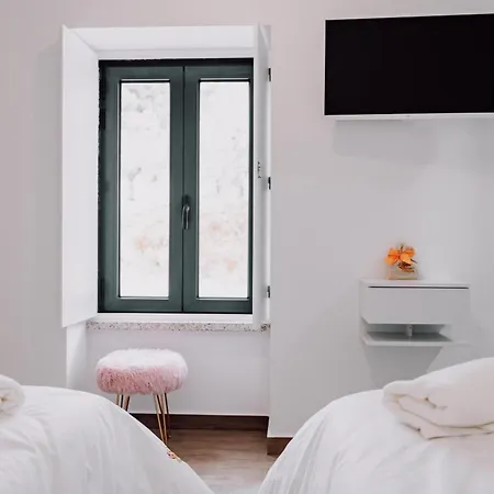 Quinta Dos Sincais Bed & Breakfast