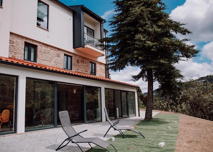 Quinta Dos Sinçais Couette-café Guarda